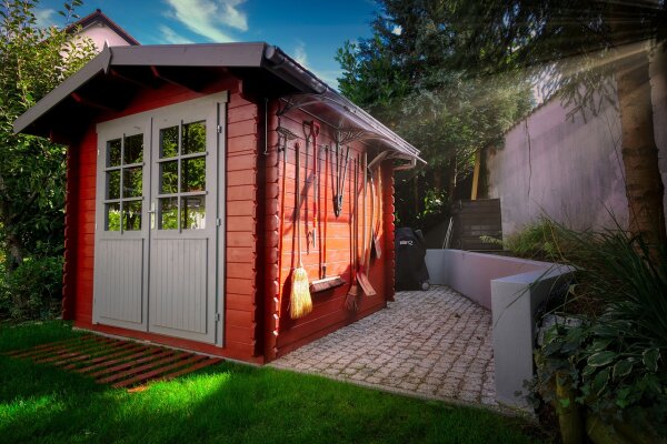 Schütz dein Holz mit Stil: Warum Wetterschutzfarbe jetzt ein Muss ist! - 